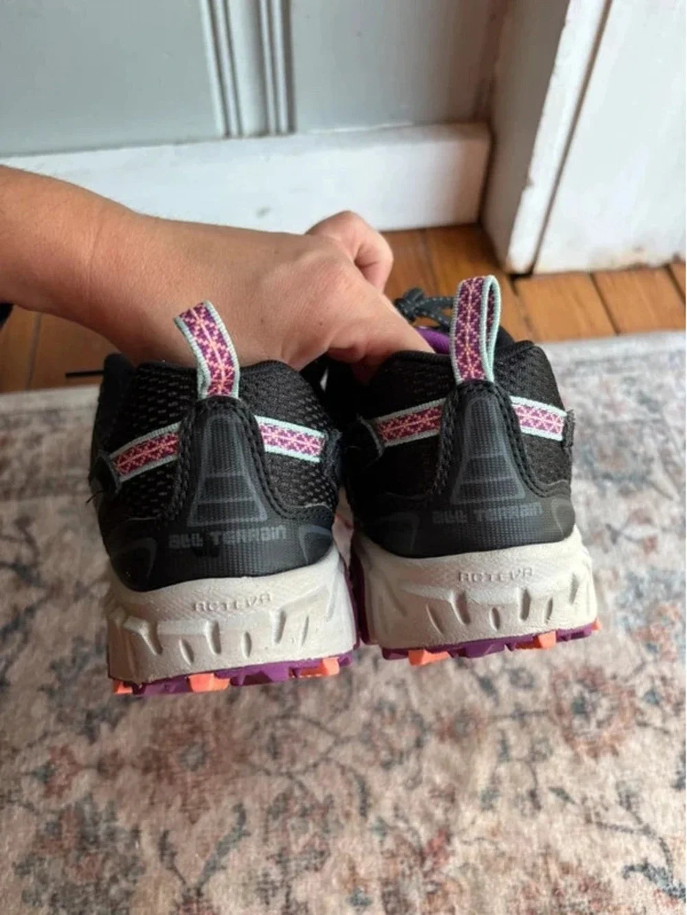 Womens size 7.5 New Balance 412 V3 Air All Terrain Trail Sneakers